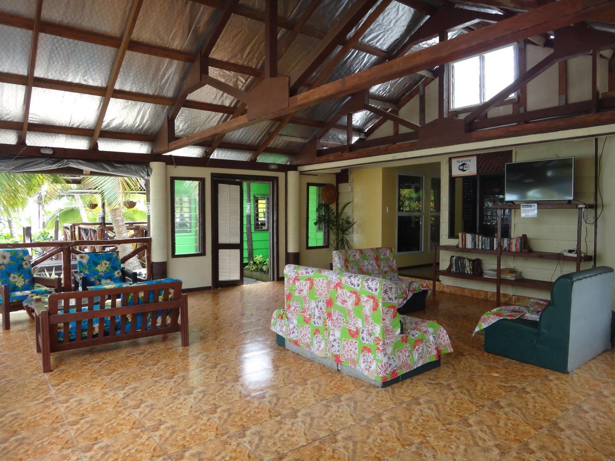 Vaimoana Seaside Lodge Savai'i Island エクステリア 写真