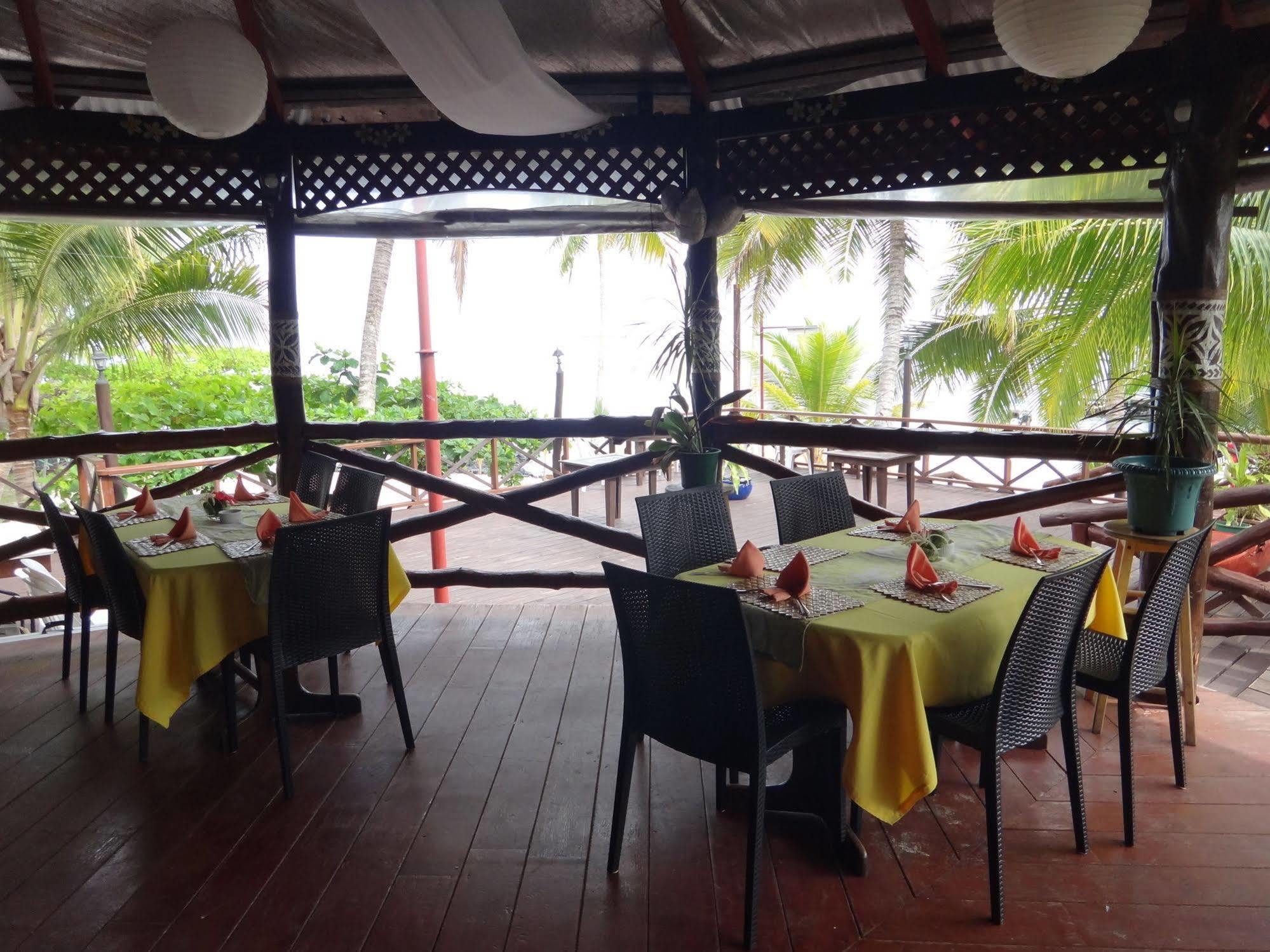 Vaimoana Seaside Lodge Savai'i Island エクステリア 写真