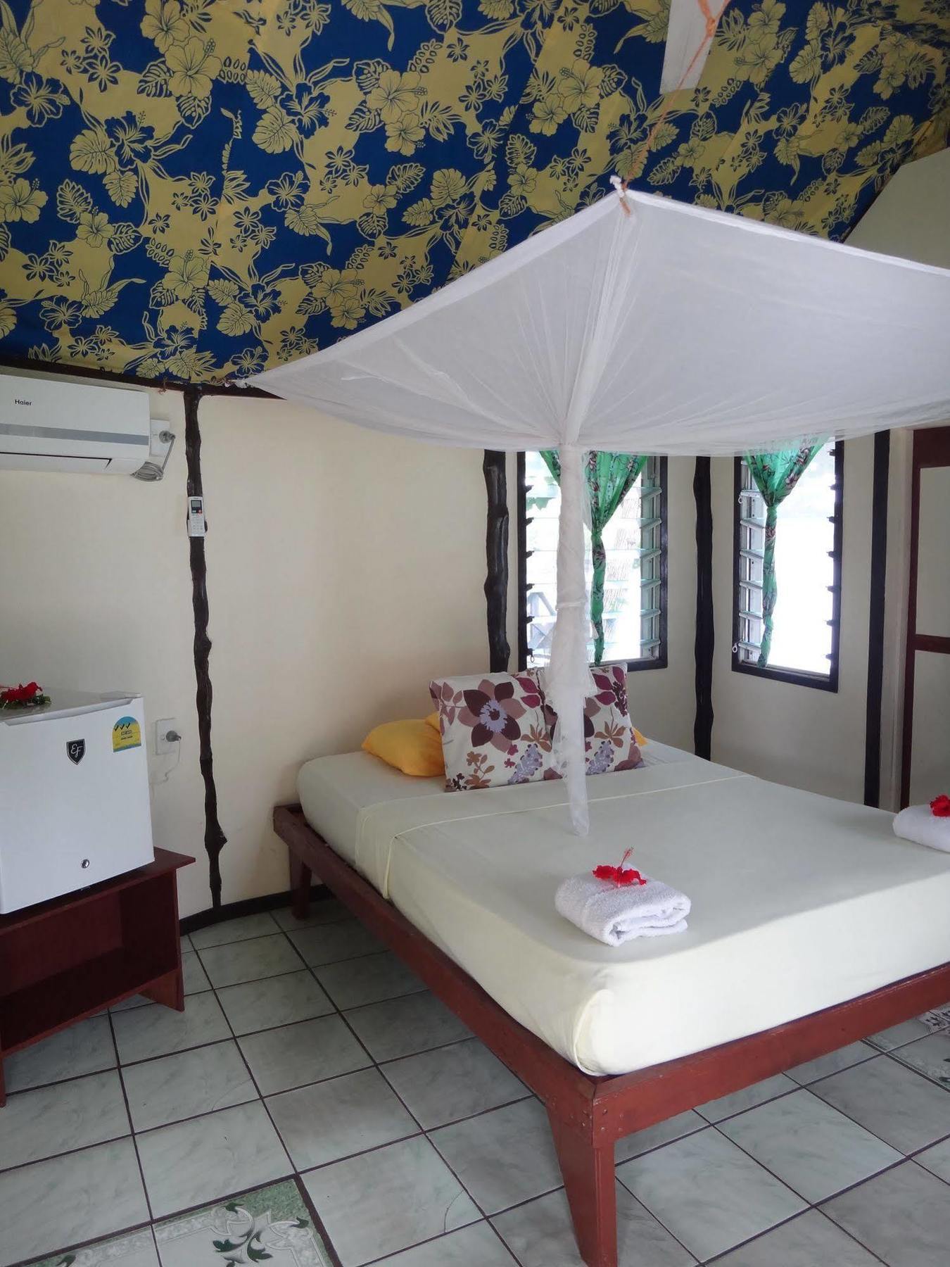 Vaimoana Seaside Lodge Savai'i Island エクステリア 写真