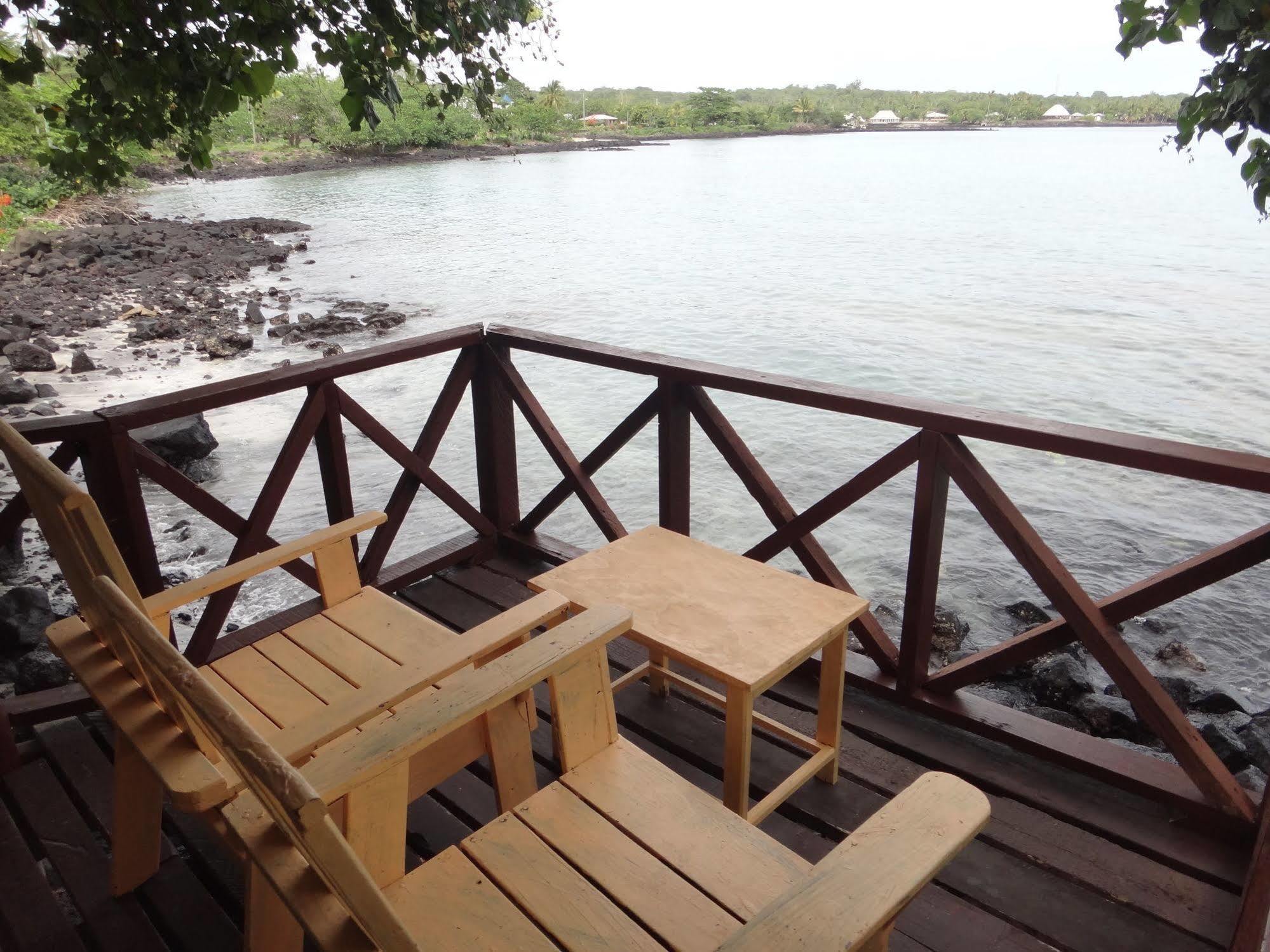 Vaimoana Seaside Lodge Savai'i Island エクステリア 写真